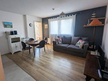 Gîte pour 5 personnes, avec piscine et balcon à Nailloux