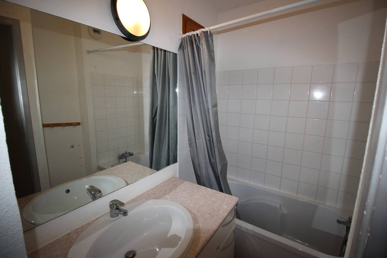 Appartement entier, Jolie vue sur les montagnes (Chaarc2) in Valfréjus, Modane