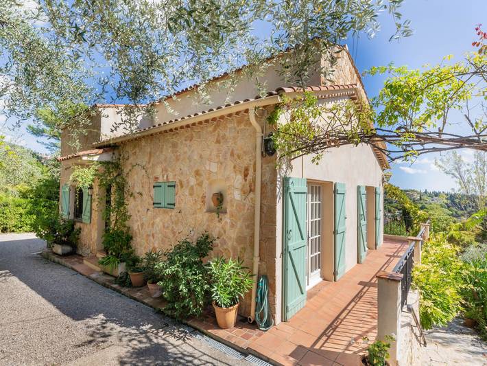 Location de vacances pour 10 personnes, avec jardin ainsi que terrasse et vue à Grasse - 4
