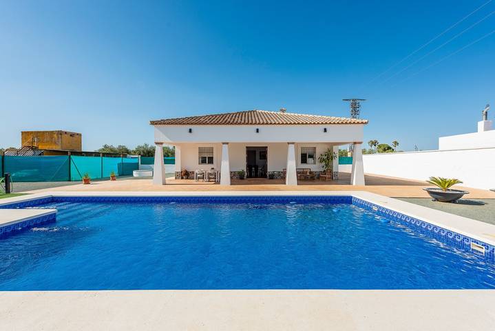 Casa rural para 6 personas, con Jardín en Morón de la Frontera - 2