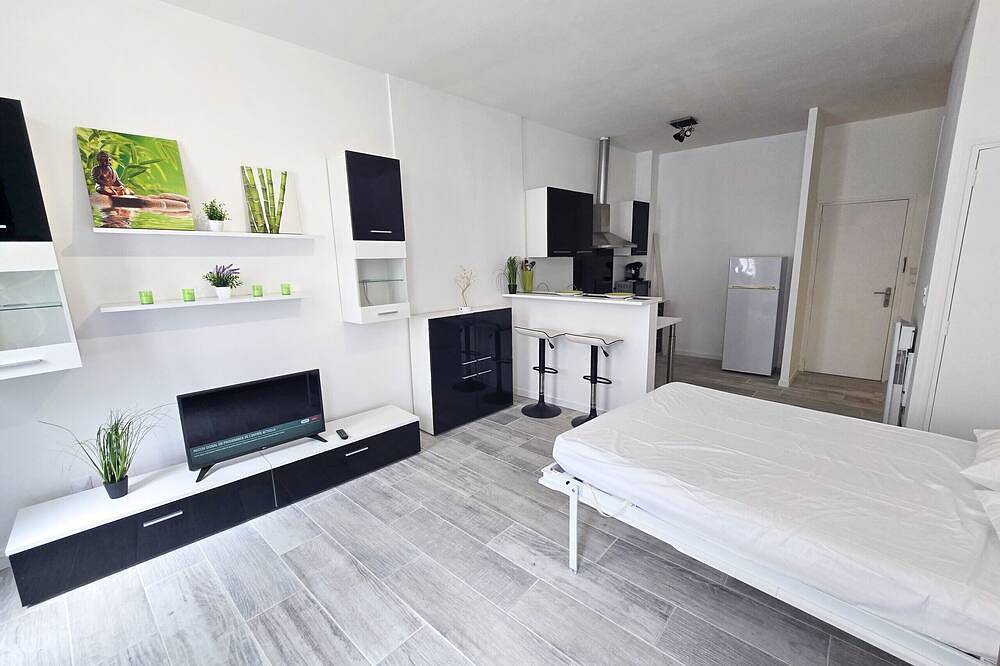 Entire apartment, Home Sweet Studio Sisteron - 2pers - city center in Sisteron, Forcalquier region