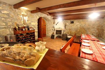 Vakantiehuis voor 10 Personen in Lovran, Primorje-Gorski Kotar, Afbeelding 1