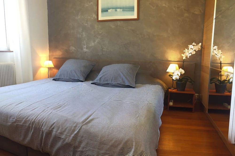 Calanques Cassis, Exceptional View, Very Quiet, Climated Villa, Large Swimming Pool in Cassis, Calanques National park