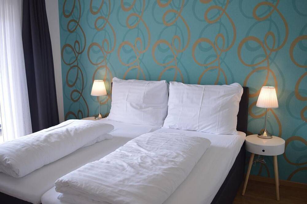 Doppelzimmer mit Balkon - B & B Gmeineck in Seeboden, Oberkärnten