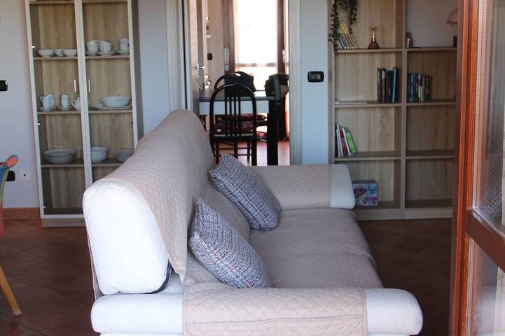 Appartamento per 4 persone, con giardino e balcone in Oleggio