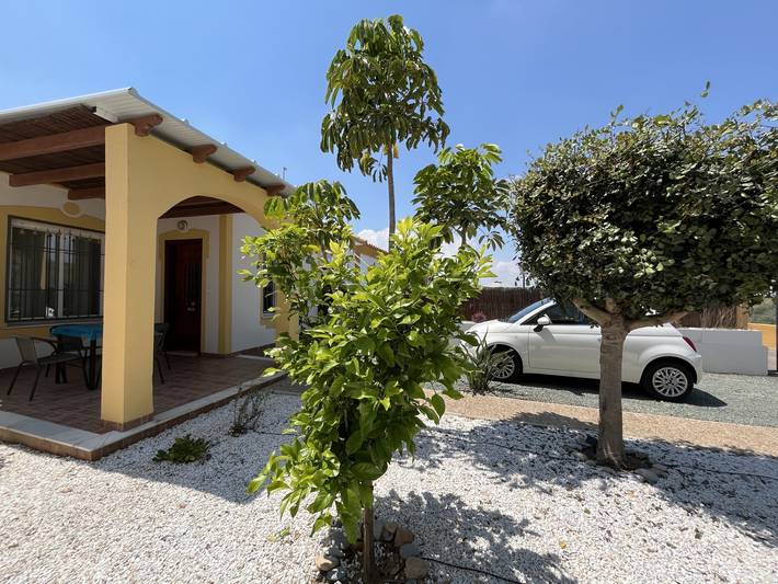 Casa de vacaciones para 2 personas, con jardín y piscina para niños en 