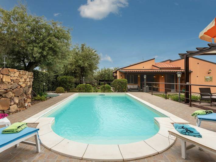 Villa con piscina per 6 persone, con giardino in Provincia di Palermo