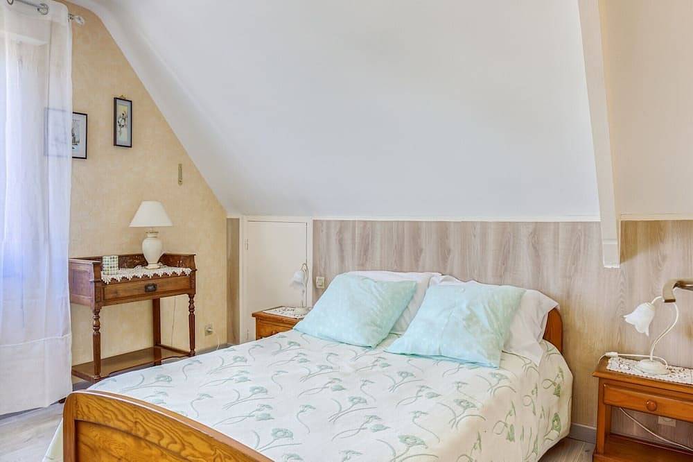 Beachside Family Retreat in Pénestin, Côte des Mégalithes