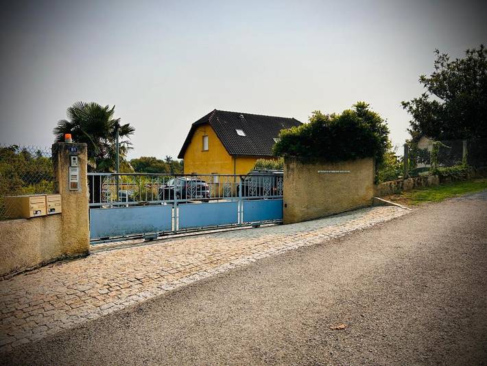 Maison d’hôte pour 3 personnes, avec Terrasse ainsi que Jardin et Vue à Serres-Castet