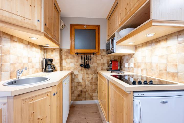 Gîte pour 6 personnes, avec terrasse et jardin dans Les Coches - 2