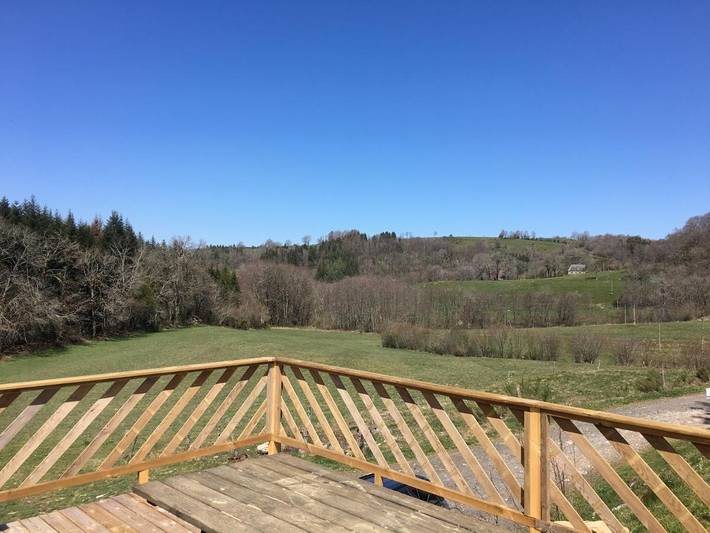 Location de vacances pour 8 personnes, avec vue et terrasse à La Tour-d'Auvergne - 3