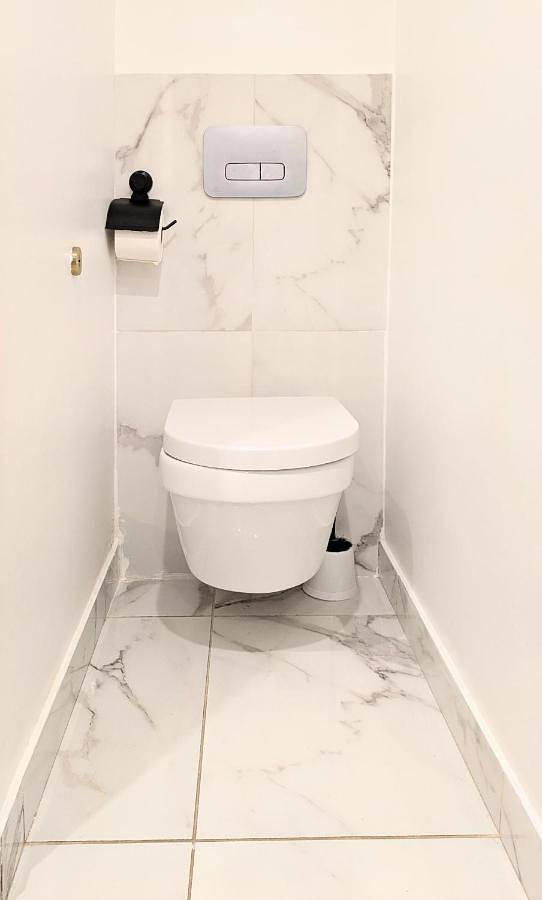 Location de vacances pour 4 personnes, avec jardin ainsi que terrasse et jacuzzi à Vernouillet - 2