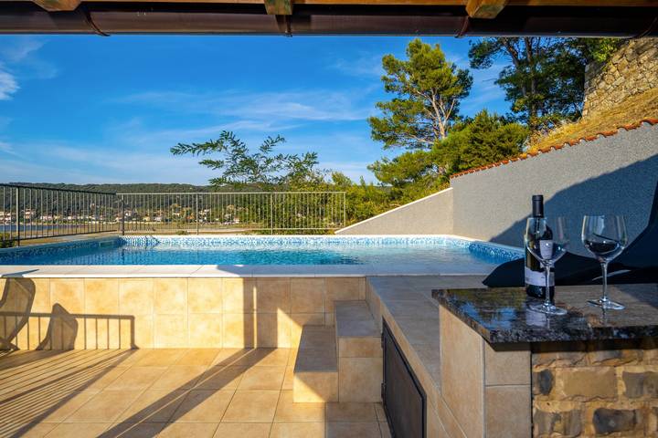 Ferienwohnung für 6 Personen, mit Pool und Balkon in Supetarska Draga - 3