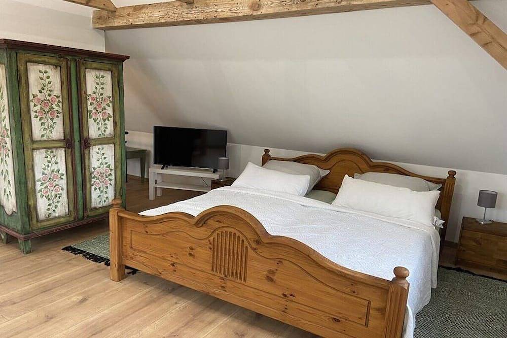 Little Green Basedow in Malchiner See, Basedow