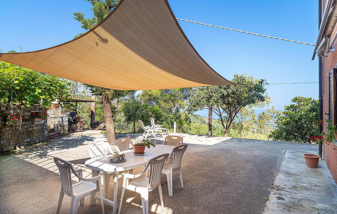 Apartment mit Meerblick, Parkplatz und Terrasse in Castellabate, Cilento Coast