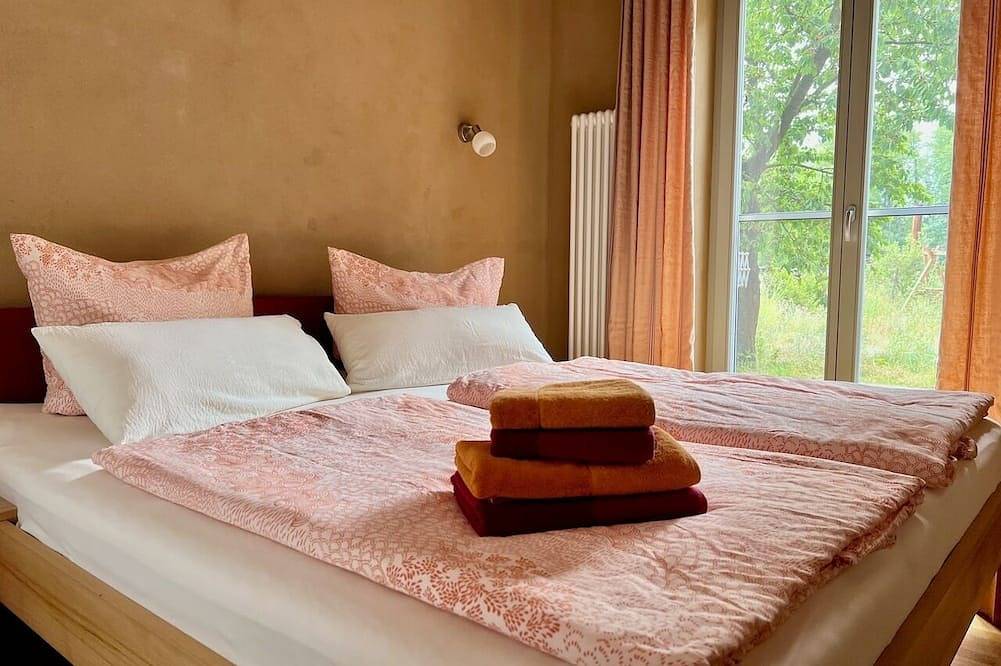Ganze Wohnung, Villa Wunderlich, Rote Wohnung - Kleine Fewo auf dem Land, bei Potsdam/ Berlin in Fresdorf, Michendorf