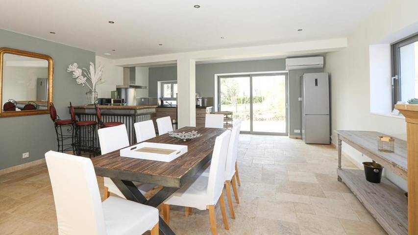 Location de vacances pour 35 personnes, avec terrasse et piscine à Mont-près-Chambord - 2