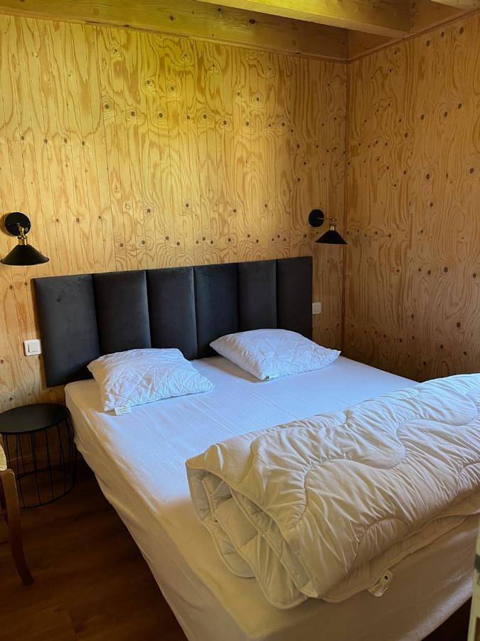 Location de vacances pour 6 personnes, avec vue ainsi que vue sur le lac et jardin dans Lac de Der-Chantecoq (Giffaumont-Champaubert) - 3