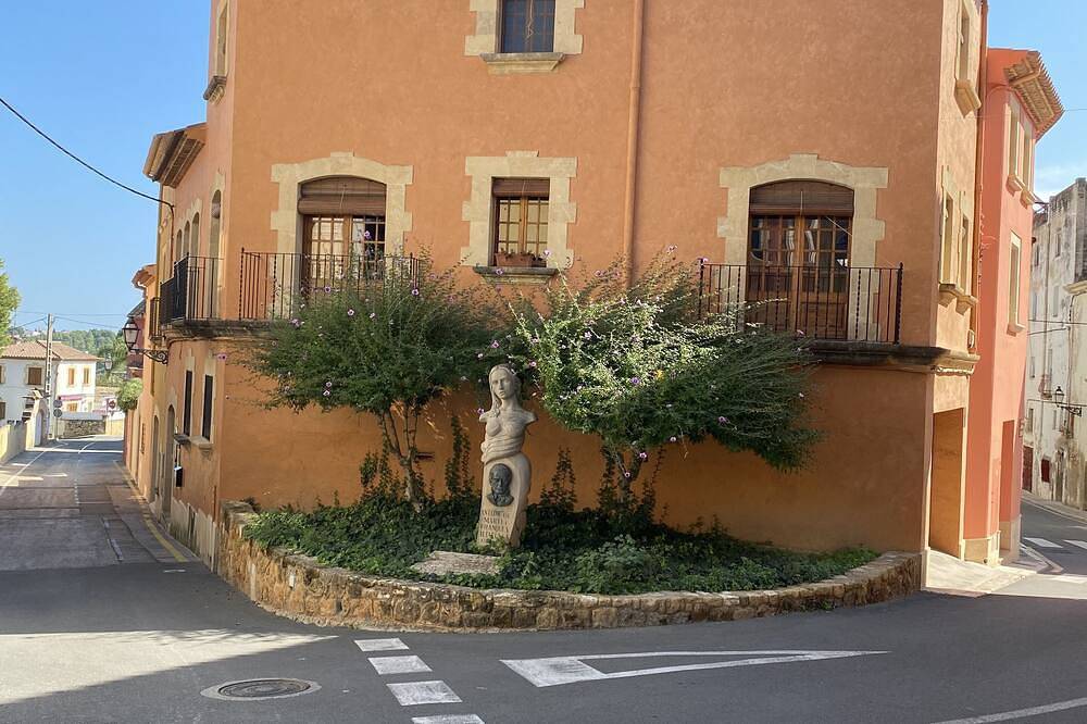 Live in the Old Town of Altafulla, 900m from the beach in Altafulla, Costa Dorada