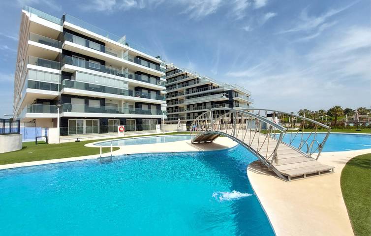 Casa de férias para 6 pessoas, com piscina e jacuzzi em Cabanes