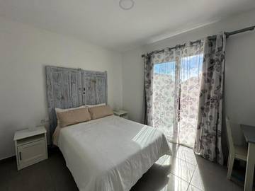 Chalet para 4 personas, con terraza además de vistas y jardín, Se admiten mascotas en El Hierro