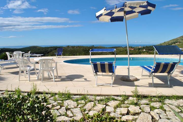 Maison de vacances pour 4 personnes, avec piscine et jardin - 1