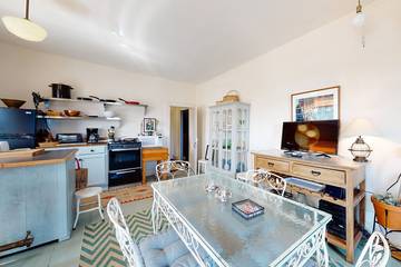 Vacation Apartment for 2 Guests in Wiscasset, Maine, Picture 3