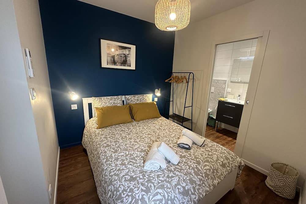 Casa ideal para 2 parejas en el centro de Moulins con patio compartido y comodidades completas in Moulins, Allier (desambiguación)