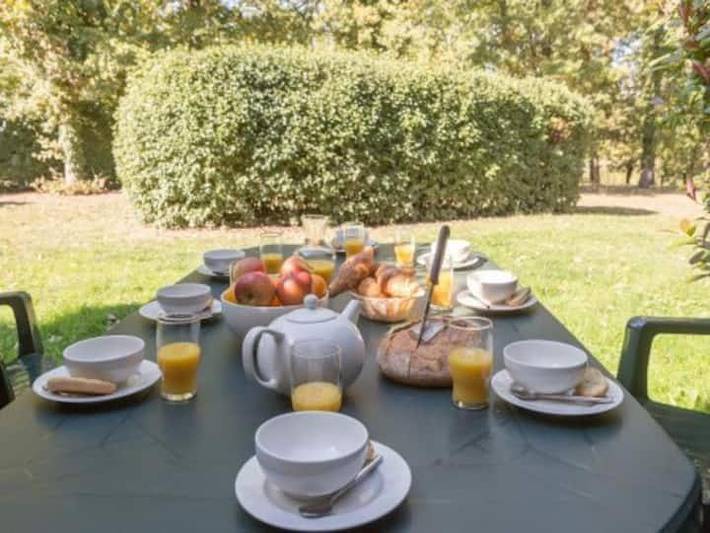 Casa de vacaciones para 6 personas, con vistas y terraza además de vistas al lago y piscina, Se admiten mascotas - 1