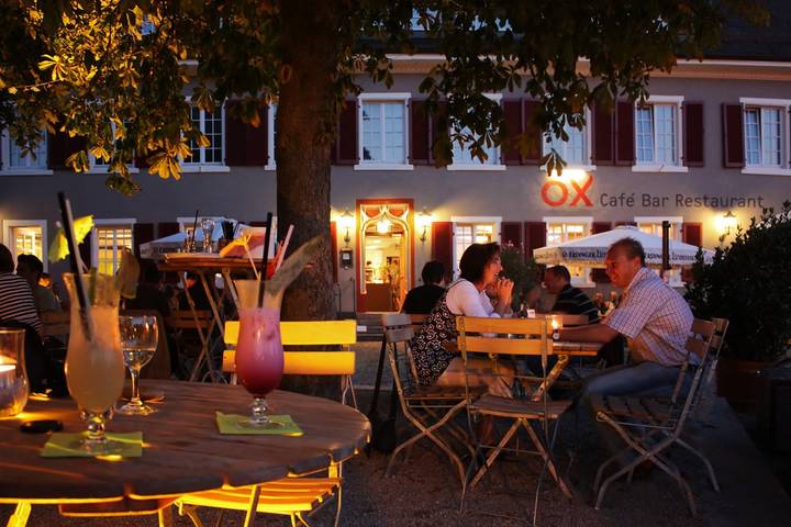 Ox Hotel Café Bar Restaurant - Standard-Doppelzimmer in Heitersheim, Südschwarzwald