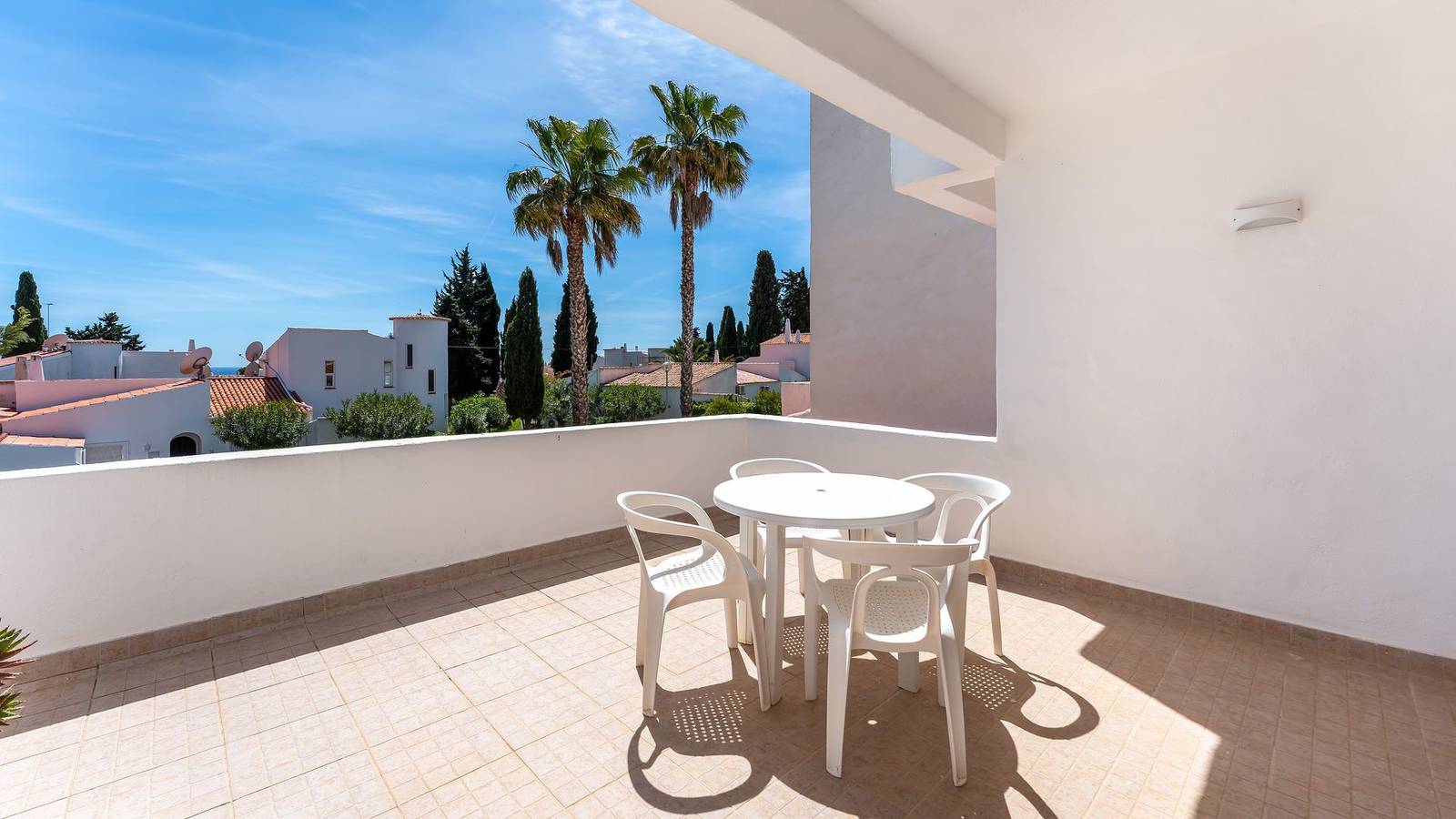 Ganze Wohnung, Ferienwohnung für 3 Personen mit Balkon in Armação de Pêra (costa), Faro Distrikt