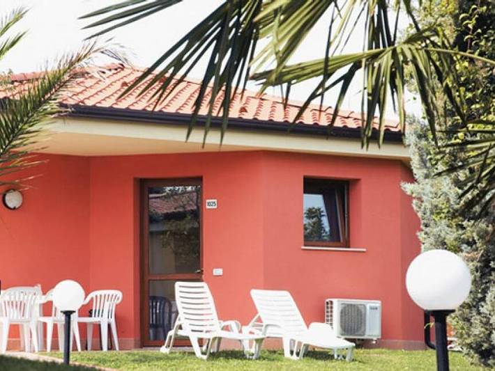 Bungalow für 6 Personen, mit Kinderpool in Peschiera del Garda - 2