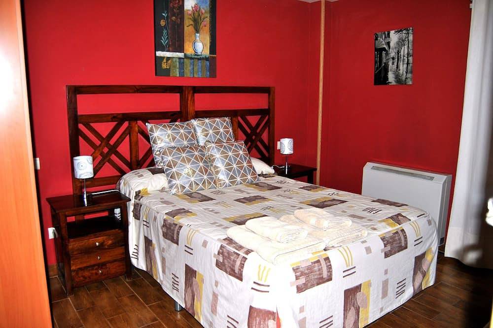 Apartamento entero, Apartamento 2 Dormitorios Rural Luxury 4 personas en plena sierra de Guadarrama in Collado Mediano, Provincia de Madrid