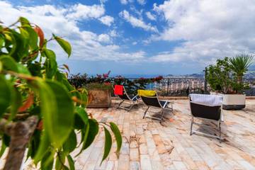 Location de vacances pour 8 personnes, avec jardin et vue à São Gonçalo