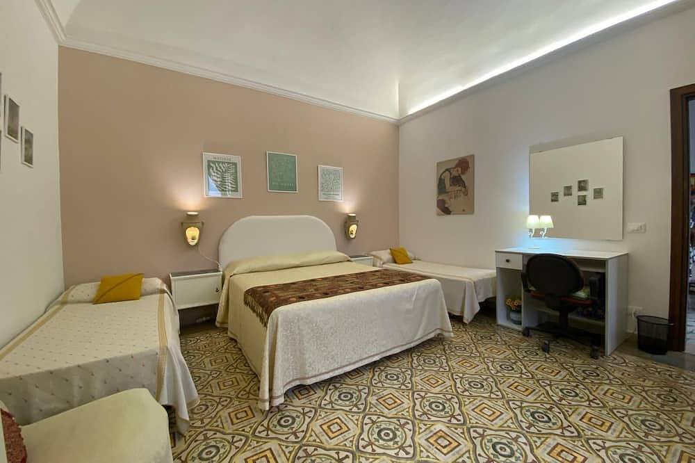 The House of Flowers, in the heart of the Gulf of Macari 2.5 km from the sea. in Castelluzzo, San Vito Lo Capo