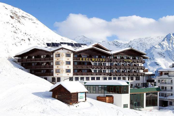 Hotel für 4 Personen, mit Sauna und Balkon sowie Pool, kinderfreundlich