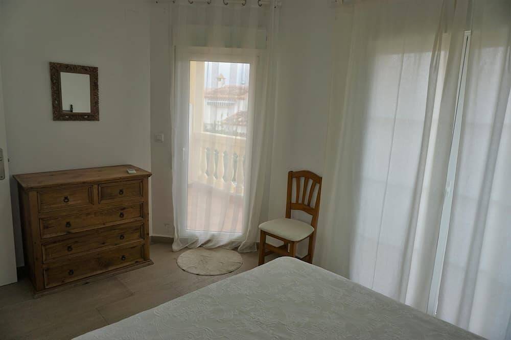 Apartamento entero, Bungalow Pueblo Mar en la playa de Els Poblets in Almadraba, Costa Blanca