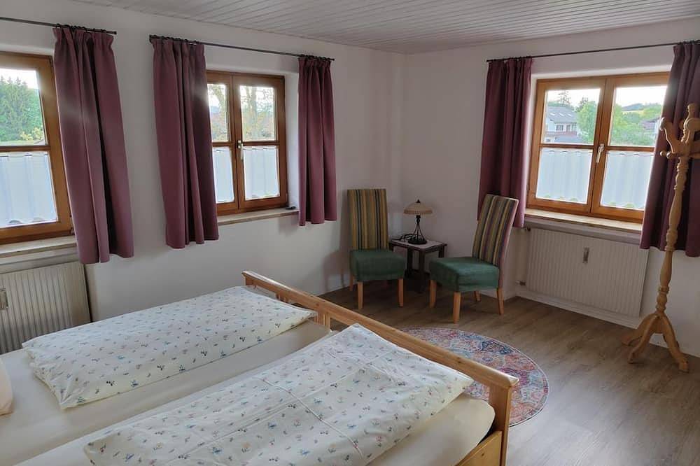 Ganze Wohnung, Haus Lermer - Ferienwohnung 2 in Altenau (Bayern), Saulgrub