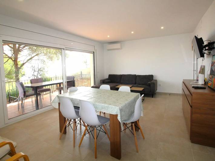 Ferienhaus für 6 Personen, mit Terrasse und Garten in Llanca - 2