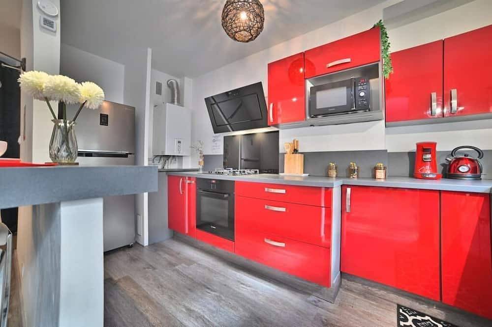 Entire apartment, Dolce Vita - Hypercentre, 4K Tv, Fibre, Netflix in Saintes, Saintes region