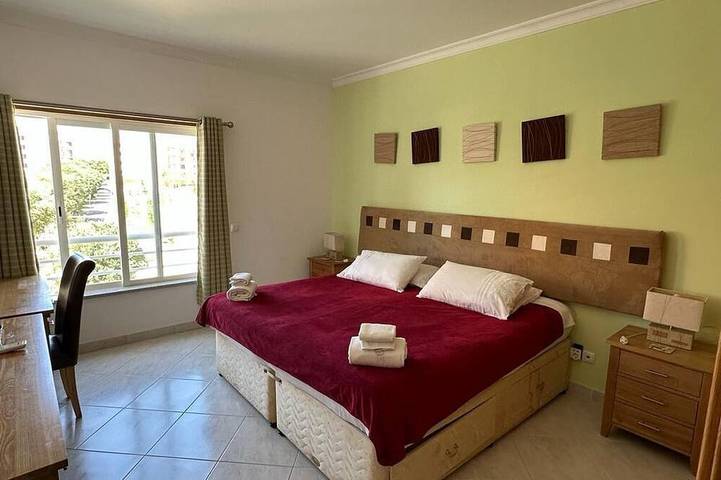 Appartement entier, Appartement de luxe 7 étoiles avec Internet Wifi gratuit in Armação de Pera, District de Faro