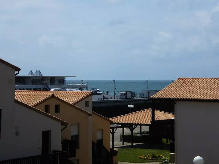 Gîte pour 6 personnes, avec Terrasse et Piscine dans Plage Notre-Dame