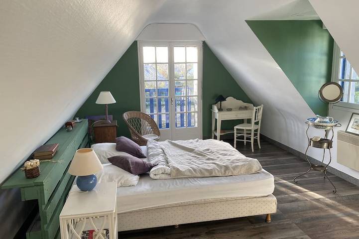 Location de vacances pour 14 personnes, avec terrasse et jardin dans Plage De Treherve - 4