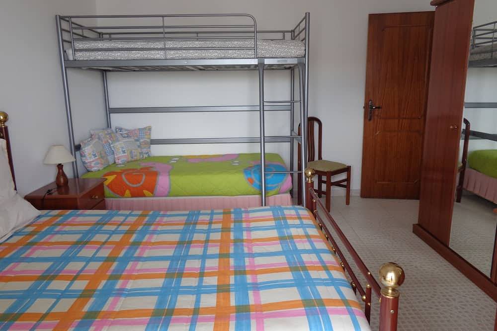 Geheel appartement, Appartement in villa, met uitzicht op zee op 100 meter. van het strand van Benagil in Benagil, Faro District
