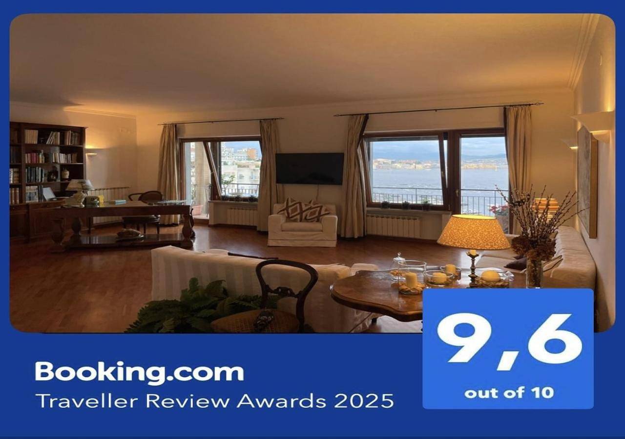 Appartamento intero, Three-Bedroom Apartment in Posillipo, Napoli