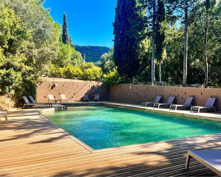 Gîte pour 5 personnes, avec Terrasse et Piscine à Sartène