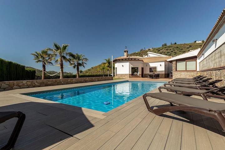 Feriehus for 14 personer, med jacuzzi og terrasse - 1