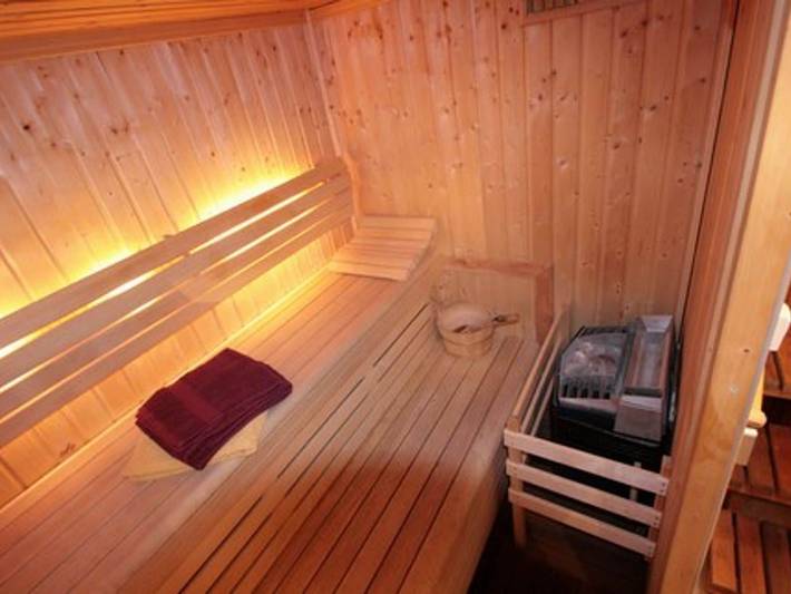 Gîte pour 53 personnes, avec terrasse et sauna, adapté aux familles dans Région de Liège - 3