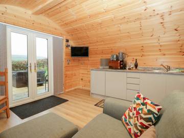 Hut for 2 People in Cumbria, North West England, Photo 3