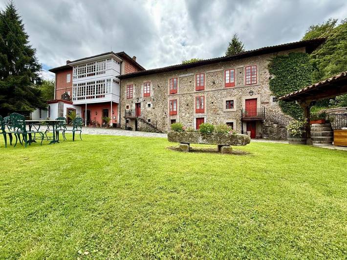 Apartamento para 2 personas, con vistas y jardín en Colunga
